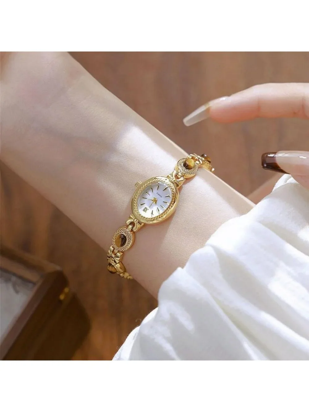 Vintage Dainty Oval Dial Gold Bracelet Watch - Luxury Waterproof Casual